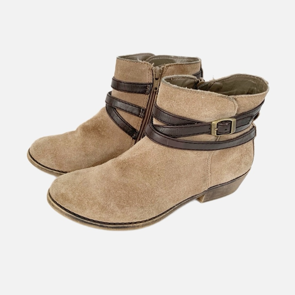 White Mountain Heritage Collection Jitter Suede Ankle Booties Crisscross Straps